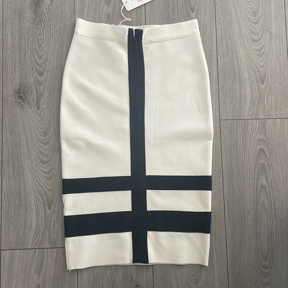 L’atiste high waisted midi skirt m. NWT - Picture 3 of 5